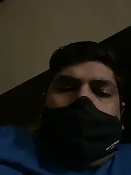 Snapshot of simpleguy1011 chatting on December 11, 2024, 8:28 pm simpleguy1011 online show from December 11, 2024, 8:28 pm