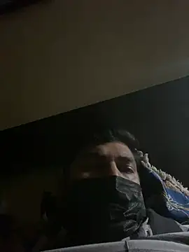 Snapshot of simpleguy1011 chatting on December 16, 2024, 6:49 pm simpleguy1011 online show from December 16, 2024, 6:49 pm