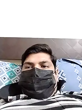 Snapshot of simpleguy1011 chatting on December 17, 2024, 7:37 pm simpleguy1011 online show from December 17, 2024, 7:37 pm