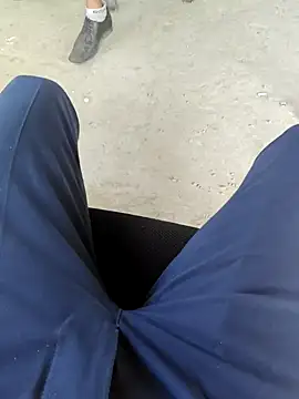 Snapshot of bananadick____ chatting on December 16, 2024, 8:41 am bananadick     online show from December 16, 2024, 8:41 am