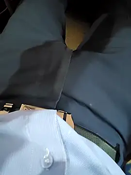 Snapshot of bananadick____ chatting on January 17, 2025, 8:34 am bananadick     online show from January 17, 2025, 8:34 am