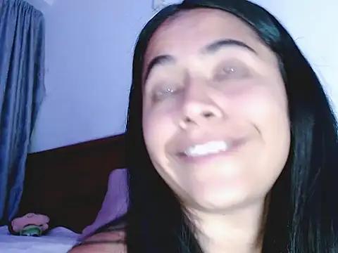 Snapshot of brihanna_lena chatting on March 31, 2026, 6:47 am brihanna lena online show from March 31, 2026, 6:47 am