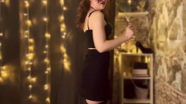 LaurenRossss online show from December 17, 2024, 10:11 pm