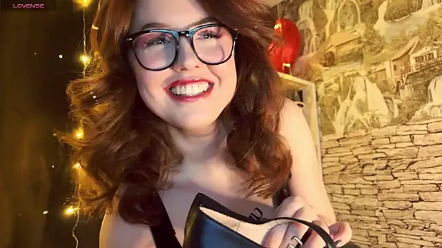LaurenRossss online show from February 22, 2025, 11:24 pm