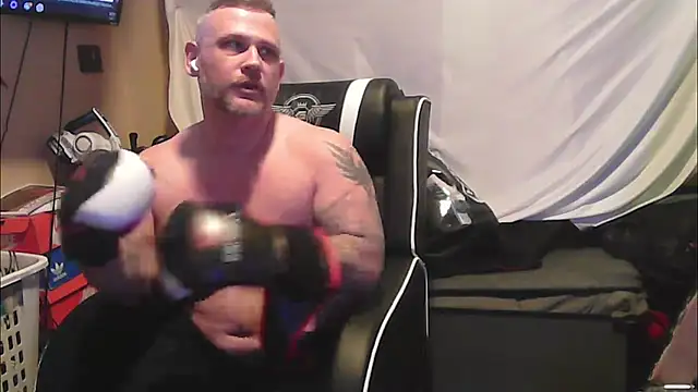 TwoFarty240 online show from January 7, 2026, 4:15 am