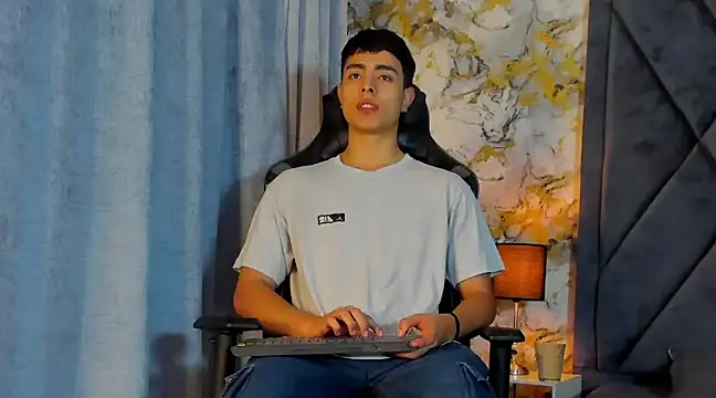 JoshRashfordd online show from February 7, 2025, 11:56 am
