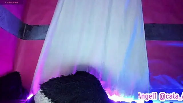 Cata-angel online show from February 22, 2025, 5:12 am