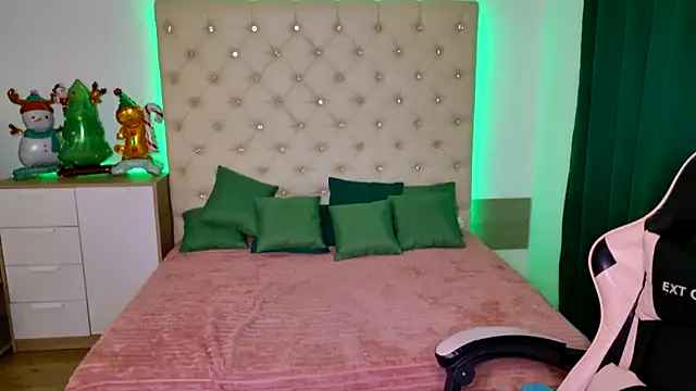 KattieSims online show from January 11, 2025, 4:27 am