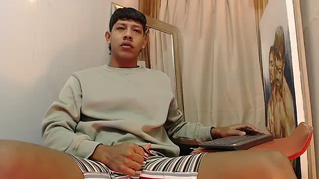 mr stiven  online show from September 20, 2025, 2:45 am