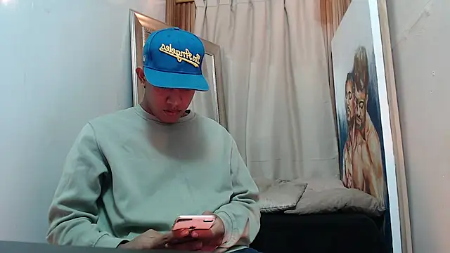 mr stiven  online show from October 14, 2025, 3:07 am