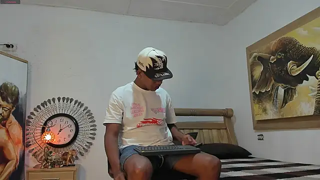 mr stiven  online show from April 30, 2026, 3:24 am