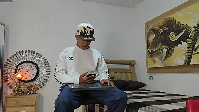 mr stiven  online show from May 2, 2026, 3:00 am