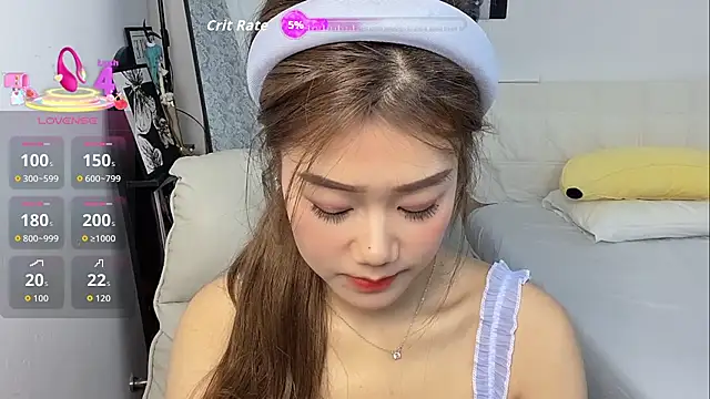 Snapshot of Bella-LL chatting on April 14, 2026, 5:41 pm Bella-LL online show from April 14, 2026, 5:41 pm