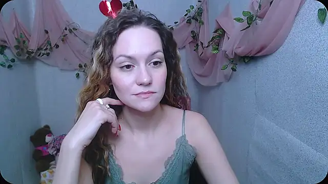 Lina Star S online show from December 14, 2024, 6:35 am