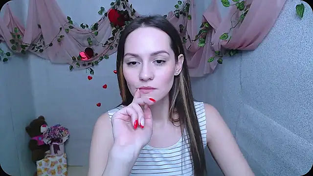 Lina Star S online show from December 21, 2024, 6:19 am