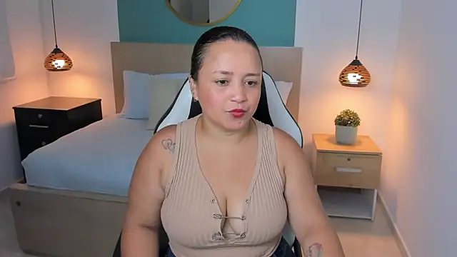 linda rios  online show from January 8, 2025, 7:03 pm