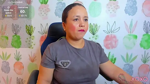 linda rios  online show from November 20, 2025, 7:24 pm