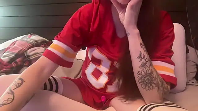 yourstrulylivy69 online show from February 3, 2025, 3:06 pm