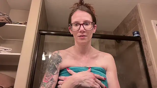 yourstrulylivy69 online show from February 22, 2025, 2:28 am