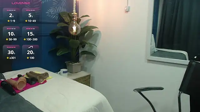 sasi luna online show from September 25, 2025, 2:10 pm