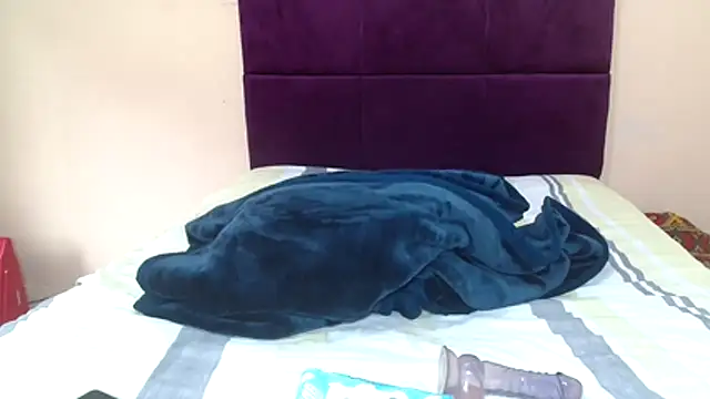 Snapshot of Bbw255 chatting on March 5, 2026, 9:05 am Bbw255 online show from March 5, 2026, 9:05 am