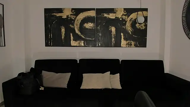 MiaFarrell  online show from March 30, 2026, 11:22 am