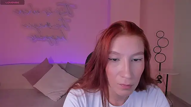 Snapshot of MiaFarrell_ chatting on May 29, 2026, 5:11 pm MiaFarrell online show from May 29, 2026, 5:11 pm