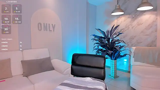 BellaCarteer  online show from February 16, 2025, 3:38 pm