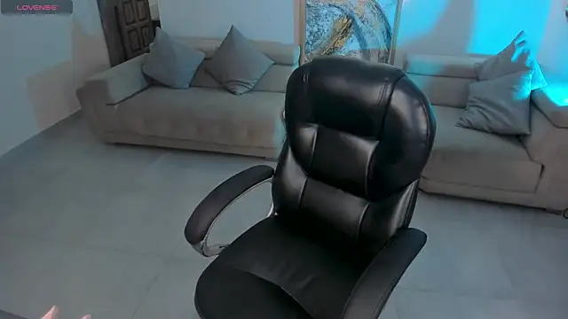 BellaCarteer  online show from September 28, 2025, 11:21 pm