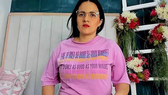 Snapshot of africa_holmes chatting on October 8, 2025, 1:58 am africa holmes online show from October 8, 2025, 1:58 am