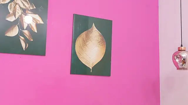 kinkyandsavage online show from November 20, 2025, 7:24 pm