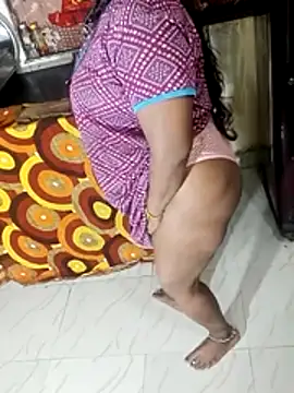  Hot-Couple online show from February 4, 2026, 2:17 am