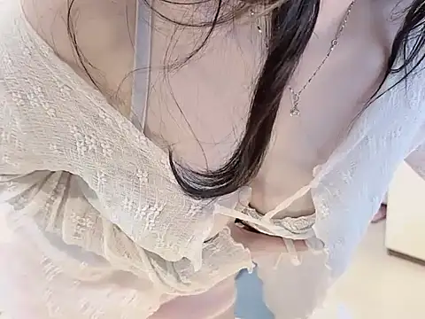 Eva-Public online show from September 23, 2025, 8:28 am