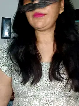Snapshot of sexy_bhabhi69 chatting on April 16, 2026, 5:36 pm sexy bhabhi69 online show from April 16, 2026, 5:36 pm