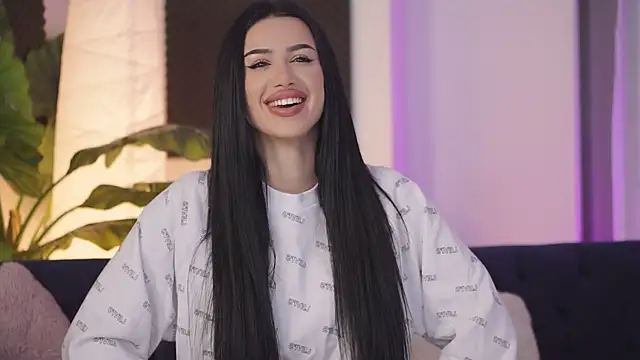 Jenna Day online show from September 19, 2025, 5:42 am