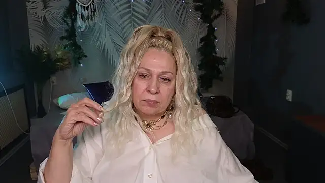 Snapshot of Penelope_Pinky chatting on January 20, 2025, 5:27 pm Penelope Pinky online show from January 20, 2025, 5:27 pm