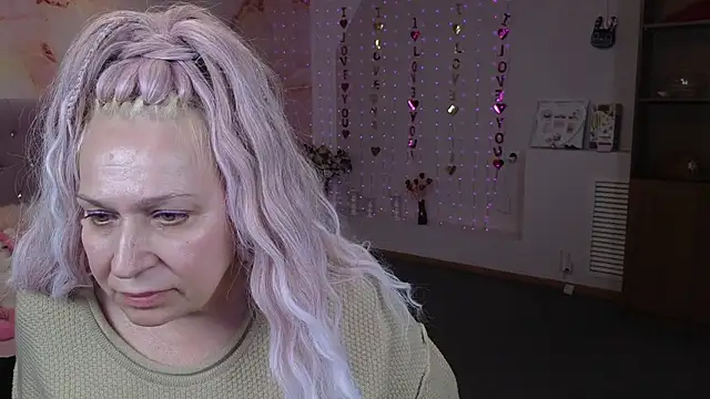 Snapshot of Penelope_Pinky chatting on February 28, 2025, 1:58 pm Penelope Pinky online show from February 28, 2025, 1:58 pm