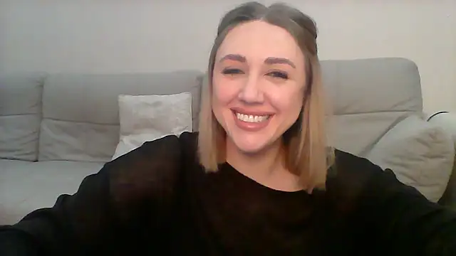 VickyLove047 online show from February 4, 2025, 1:48 pm