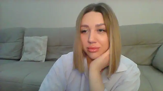 VickyLove047 online show from February 14, 2025, 6:23 am