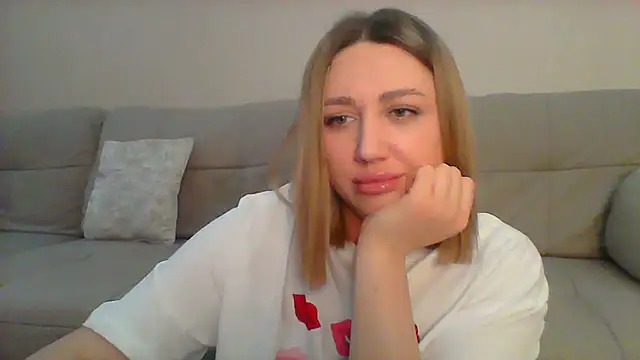 VickyLove047 online show from March 4, 2025, 6:58 am