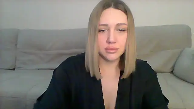 VickyLove047 online show from March 12, 2025, 8:30 am