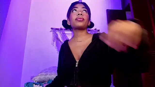 Snapshot of anais_tgn chatting on October 10, 2025, 10:25 am anais tgn online show from October 10, 2025, 10:25 am