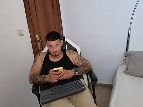 Snapshot of Geishastudios chatting on September 22, 2025, 9:33 am Geishastudios online show from September 22, 2025, 9:33 am