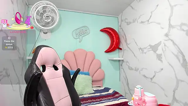 Snapshot of karime_sexygirl chatting on October 27, 2025, 3:27 pm karime sexygirl online show from October 27, 2025, 3:27 pm