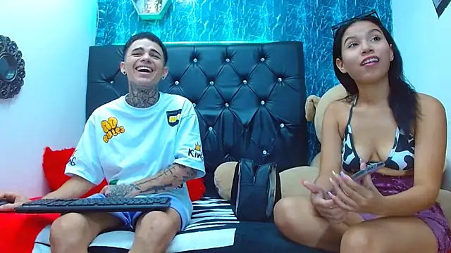 Snapshot of exotic_hot_couple chatting on January 20, 2025, 2:01 am exotic hot couple online show from January 20, 2025, 2:01 am