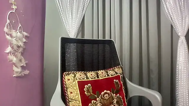 Snapshot of fairyC_for_u chatting on October 6, 2025, 8:23 am fairyC for u online show from October 6, 2025, 8:23 am