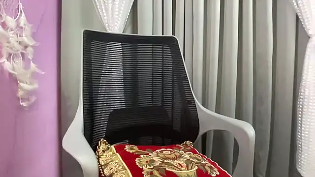 Snapshot of fairyC_for_u chatting on October 18, 2025, 8:48 am fairyC for u online show from October 18, 2025, 8:48 am