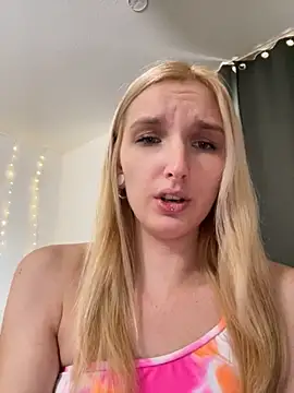 Snapshot of AnnyBelleX chatting on October 24, 2025, 12:56 pm AnnyBelleX online show from October 24, 2025, 12:56 pm