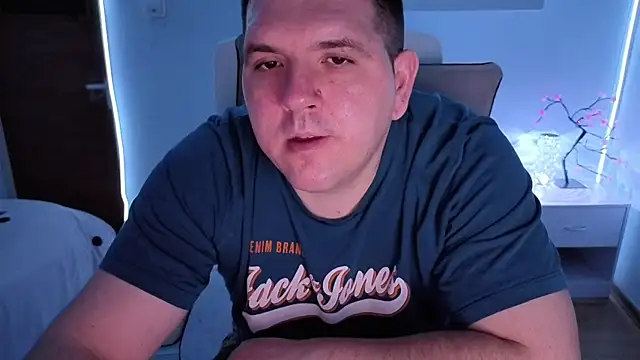 Snapshot of JasonJacks chatting on May 22, 2026, 2:40 am JasonJacks online show from May 22, 2026, 2:40 am