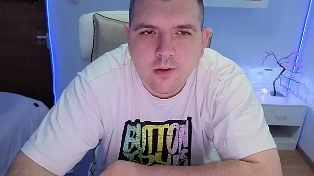 Snapshot of JasonJacks chatting on June 14, 2026, 4:14 am JasonJacks online show from June 14, 2026, 4:14 am